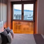 Carles Deluxe Ocean View Apartament *