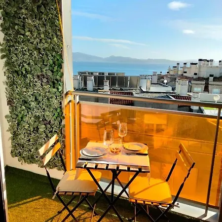 Apartman Carles Deluxe Ocean View