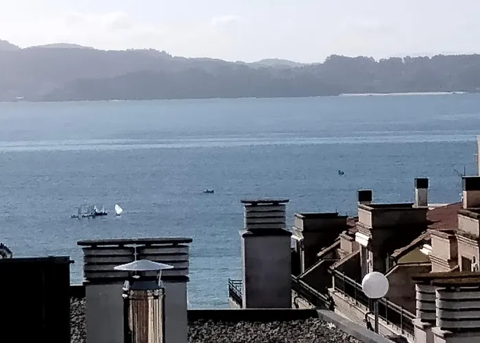 Carles Deluxe Ocean View Apartment *